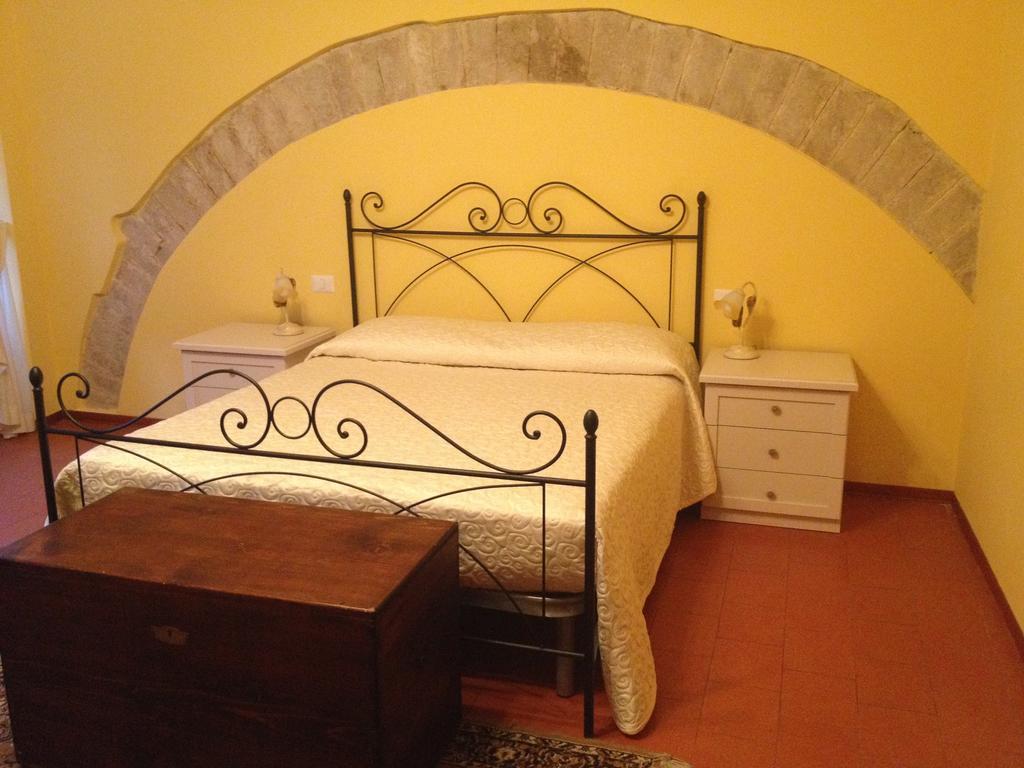B&B La Dimora Del Capitano Fabriano Quarto foto